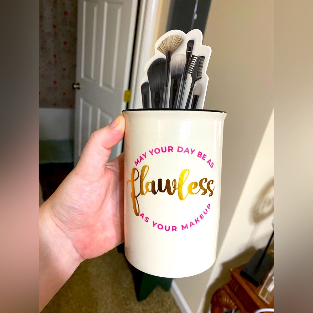 Beauty Makeup Brush Holder
